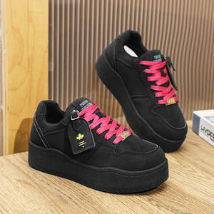 Nouvelles baskets classiques unisexes 2026, design original sans logo, chaussures de skate de haute qualité pour couple (exportation vers les États-Unis) - Product Image 3