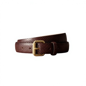 Cinturón Unisex de Cuero Vacuno con Hebilla de Calavera de Acero de Lujo, Resistente al Agua, con Estampado Floral Vintage por Transferencia Térmica, de BS INTERNATIONAL - Product Image 4