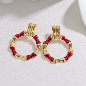 Boucles d'oreilles pour femme en acier inoxydable 316L plaqué or 14k 18k PVD, couleur or personnalisée, motif bambou coloré, tendance. - Product Image 3