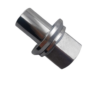 Tuerca de manga larga cromada Tuerca de rueda trasera para camión - Product Image 1