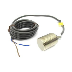 Kontroler Pemrograman PLC Khusus Otomasi Industri Nsnp E2e-x10d1-n 12-24vdc Baru Asli Siap Pakai - Product Image 1