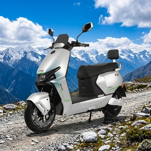 Les usines de fabrication chinoises vendent des motos électriques haute puissance 72V avec une nouvelle conception pour une vitesse intelligente et élevé<span class=keywords><strong>e</strong></span>. - Product Image 1