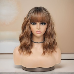Hermosa cabeza de maniquí realista para mujer - Product Image 2