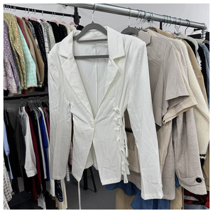 Vêtements d'occasion à bas prix automne hiver inventaire de vêtements pour femmes en vrac décontracté costume mixte femmes expédiées au hasard vêtements pour femmes - Product Image 1