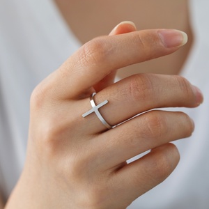 Modische minimalistische kreuzöffnende ringe für frauen männer einfache trendige anpassbare fingerringe edelstahl-schmuckgeschenk - Product Image 2