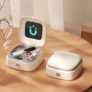 Kit de Costura Portátil E-Chu, Estuche Compacto de Plástico con Espejo y Herramientas para Uso en Casa y Viajes - Product Image 5