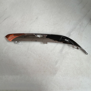 Bande de garniture de pare-chocs avant <span class=keywords><strong>300C</strong></span>, bande brillante de pare-chocs avant - Product Image 6