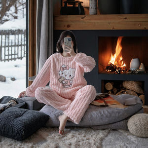 Camiseta Deportiva sin Capucha para Mujer, Gris, Suave al Tacto, Ropa de Dormir Cómoda, Talla Grande - Product Image 2