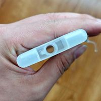 Botol Semprot Bentuk Kartu Kredit 20ml, Atomizer Plastik Portable dengan Semprotan Halus untuk Alkohol, Parfum, dan Perjalanan