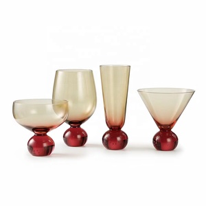Bernsteinfarbenes Glas-Set mit Rotem Ball Gemischte Formen Rotweinglas Eisbecher Martini Luxus für Zuhause Bar Hotel Trinkgeschirr Individuelles Logo - Product Image 1