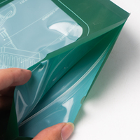 Pochette autoportante à finition mate avec trou de suspension, résistante aux déchirures, sac en plastique personnalisé pour l'emballage d'accessoires sportifs