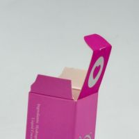 Boîte d'emballage cosmétique personnalisée avec insert, boîte en papier de luxe pour gloss à lèvres avec logo estampé à chaud argenté