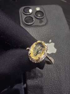 แหวนทองคำ 18K ดีไซน์เรียบหรู ทันสมัย สวยงาม โดดเด่น เหมาะสำหรับสวมใส่ทุกวัน หรือเป็นของขวัญ - Product Image 5