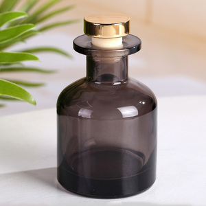 Flacone diffusore di profumo per la <span class=keywords><strong>casa</strong></span> da 100ml/200ml, grande e rotondo, in vetro trasparente, stampabile, con <span class=keywords><strong>spray</strong></span> - Vendita all'ingrosso - Product Image 1