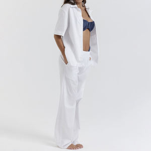 Conjunto de pantalón y camisa con botones bordados, ropa de casa para mujer, de fibra de bambú, algodón suave y transpirable, personalizado por OEM. - Product Image 3