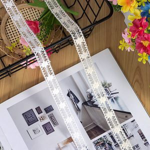 Bordatura in Pizzo Bianco <span class=keywords><strong>con</strong></span> Pois e Ricami Floreali |   Tessuto in Misto Nylon Stile Carino per Abbigliamento e Lavori Fai-da-Te - Product Image 3