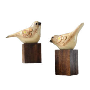 6 인치 홈 장식 수지 골동품 골드 버드 입상 Polyresin 조류 동상 록 Polystone 조류 액세서리 - Product Image 6