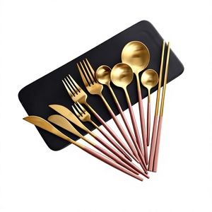 Juego de Cubiertos de latón y cobre de cinco cubiertos para el hogar, hotel y restaurante, juego de cubiertos para servir a un precio aceptable - Product Image 2