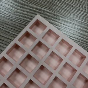 Moldes de silicona cuadrados personalizados de grado alimenticio con 225 cavidades para hacer gomitas/dulces duros/caramelos/bocadillos/chocolates - Product Image 4
