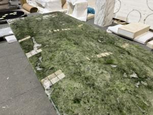 Encimeras de Cuarzo Verde Esmeralda, Piedra Natural Pulida, Encimeras Modernas Ecológicas para Hoteles, Cocinas, Mesas de Centro - Product Image 2