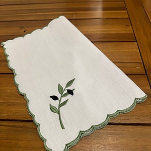 Custom Patterns Personalized Scalloped Edge Luxury Organic Flax Pure Embroidered <b>Table</b> <b>Cloth</b> <b>Linen</b> Napkins 45*45cm - Product Image 2