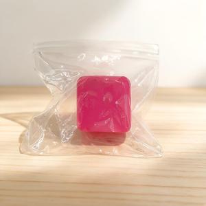 Vente Flash : Balle Anti-Stress Rose Tendance en TPR Souple, Jouet Sensoriel Élastique à Presser pour Soulager l'Anxiété et la <span class=keywords><strong>D</strong></span>écompression - Product Image 3