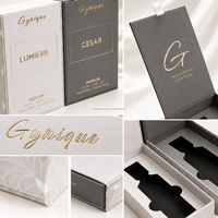 Boîte cadeau de parfum en carton recyclé de luxe sur mesure, avec doublure en éponge, ruban, emballage rigide écologique, fabricant direct