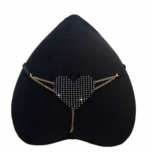String sexy pour femme avec strass en forme de cœur, chaîne métallique, bretelles fines réglables, taille basse, lingerie féminine, vente en gros OEM - Product Image 5