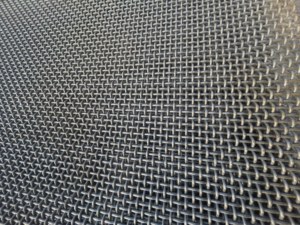 Malla de Alambre Tejida de Sarga Resistente a la Abrasión para Cribas Vibratorias con Ganchos Tensados para Corte y Soldadura - Product Image 2