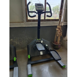 Vélo elliptique horizontal à entraînement magnétique par roue arrière, en acier, manuel, capacité maximale 400 lb, équipement de fitness pour usage domestique - Product Image 1