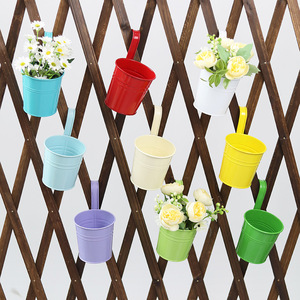 Supporti per vasi <span class=keywords><strong>da</strong></span> fiori <span class=keywords><strong>in</strong></span> metallo staccabili P59 per recinzioni <span class=keywords><strong>da</strong></span> giardino, ringhiere e fioriere a secchiello <span class=keywords><strong>da</strong></span> appendere per balconi - Product Image 2