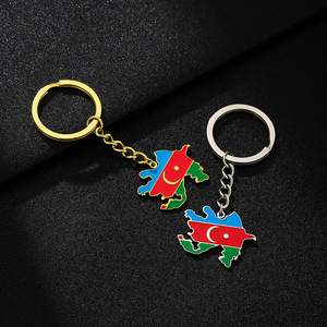 Llavero con colgante de <span class=keywords><strong>bandera</strong></span> de Azerbaiyán esmaltado de acero inoxidable, llavero con colgante de mapa de azerbaiyanos esmaltado chapado en oro de 18 quilates - Product Image 3