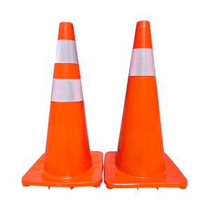 Cône de signalisation routière haute visibilité en PVC de 28 pouces (700 mm), cône de sécurité en plastique pour travaux routiers - Product Image 4