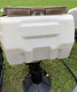 ถังกระจายสารเคมีรุ่น T100 ความจุ 150 ลิตร (100 กก.)  เพิ่มประสิทธิภาพการทำงานได้ถึง 66% อัตราการไหลสูงพิเศษ 400 กก./นาที - Product Image 6