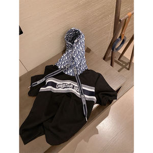 2025 gran oferta de verano marcas ropa de mujer traje diseño personalizado impreso cómodo lujo mujeres conjuntos trajes Casuales - Product Image 1