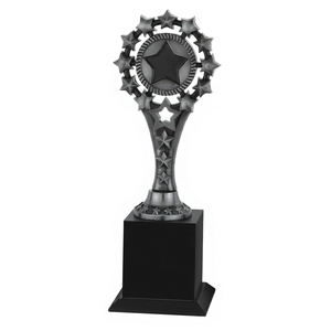 Elegante trofeo antiguo de metal con artesanía moderna, perfecto para honrar a los ganadores y alogros excepcionales. - Product Image 1