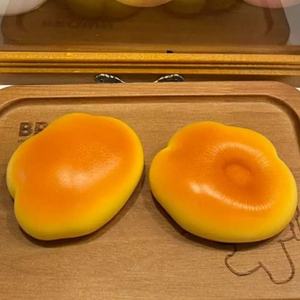 ขนมปังเมฆ PU ชื่อดังในโลกออนไลน์ บีบแล้วคืนตัวช้า คลายเครียด นุ่มพิเศษ กลิ่นนม บีบสนุก - Product Image 3