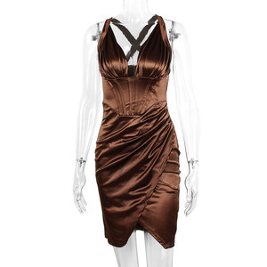 Nova Coleção de Verão: Vestido Feminino Plissado com Decote V Profundo, Frente Única e Costas Abertas, Sensual e Elegante - Product Image 5