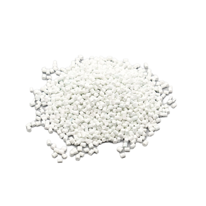 Poudre de PVC de qualité pour moulage par injection, densité 1,35 g/cm³, poudre fine blanche pour usage industriel - Product Image 3