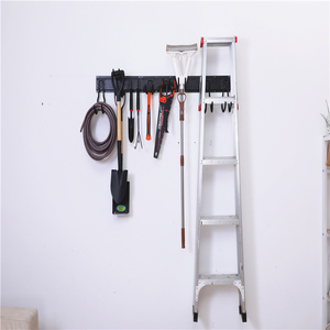 Organisateurs de Garage réglables robustes montage mural 8 crochets Rails outils de jardin tuyaux charge maximale 500lbs stockage de Garage - Product Image 3