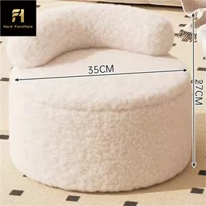 Poltrona Rotonda Piccola in Pelle Bianca con Lana d'Agnello Stile Crema per Soggiorno, Camera da Letto o Arredamento Alberghiero - Product Image 6