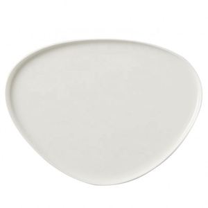 Plato de cena de cerámica irregular para restaurante, plato de porcelana blanca múltiple, plato plano, bandeja para servir postres de Pasta de frutas triangulares - Product Image 6