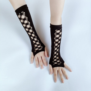 <span class=keywords><strong>Gants</strong></span> <span class=keywords><strong>longs</strong></span> en maille respirante noirs pour femmes, en nylon, avec motif croisé, sexy et personnalisables, vente en gros pour l'été - Product Image 4