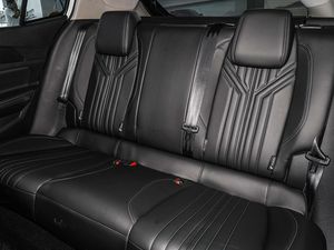 Véhicule à essence Offre Spéciale prêt à être expédié <span class=keywords><strong>Voiture</strong></span> intermédiaire <span class=keywords><strong>Peugeot</strong></span> 408X 2025 - Product Image 6