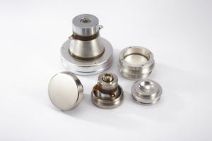 Generator ultrasonik kepala ultrasonik bentuk datar frekuensi ganda, 1 MHz & 3 MHz untuk pemijat wajah ultrasonik - Product Image 3