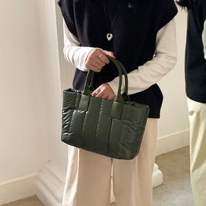 Nouveau Sac à Main Bandoulière de Qualité Supérieure pour Femme, Sacs Fourre-Tout en Nylon Matelassé pour Fournisseurs - Product Image 3