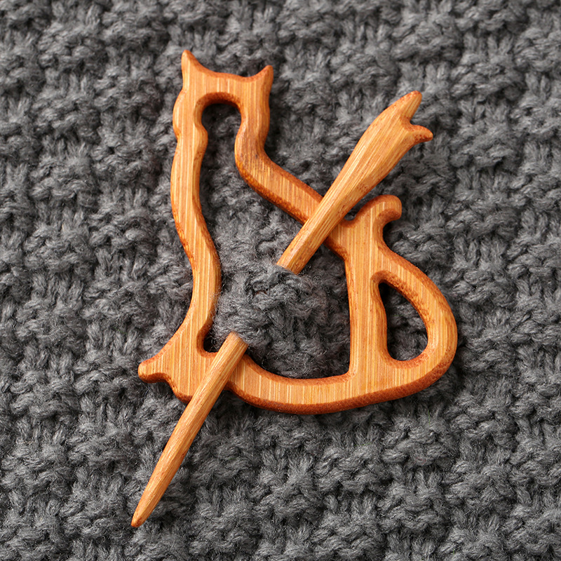 Gatito pin #6