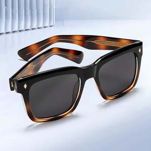 Lunettes de soleil polarisées carrées UV400 TR90 à grande monture pour hommes et femmes, avec logo personnalisé, collection mode 2025 - Product Image 5