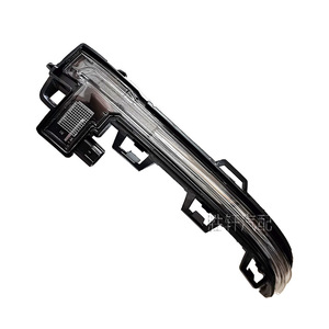 Luz de señal de giro para BMW F25 F26 F15 F16 X3 X4 X5 X6, indicador de espejo lateral halógeno, pieza de repuesto 63137291217 63137291218 - Product Image 3
