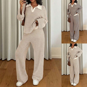 Set Loungewear da Donna a Righe in Maglia, Top con Colletto a Polo e Pantaloni a Gamba Larga, Completo Casual in Due Pezzi - Product Image 1